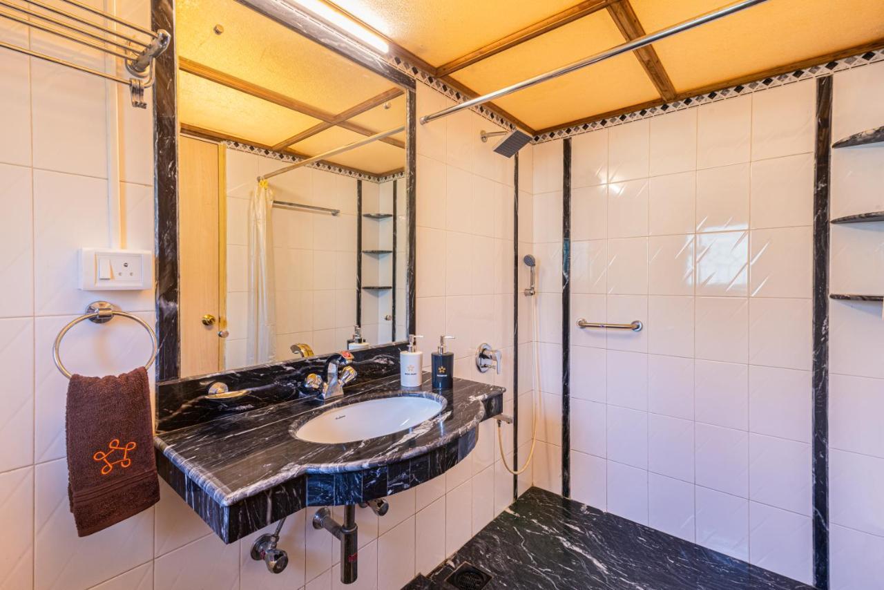 Saffronstays Grandiosa - 4 Bdr Pet-Friendly, Pool Villa Khandala Exterior photo